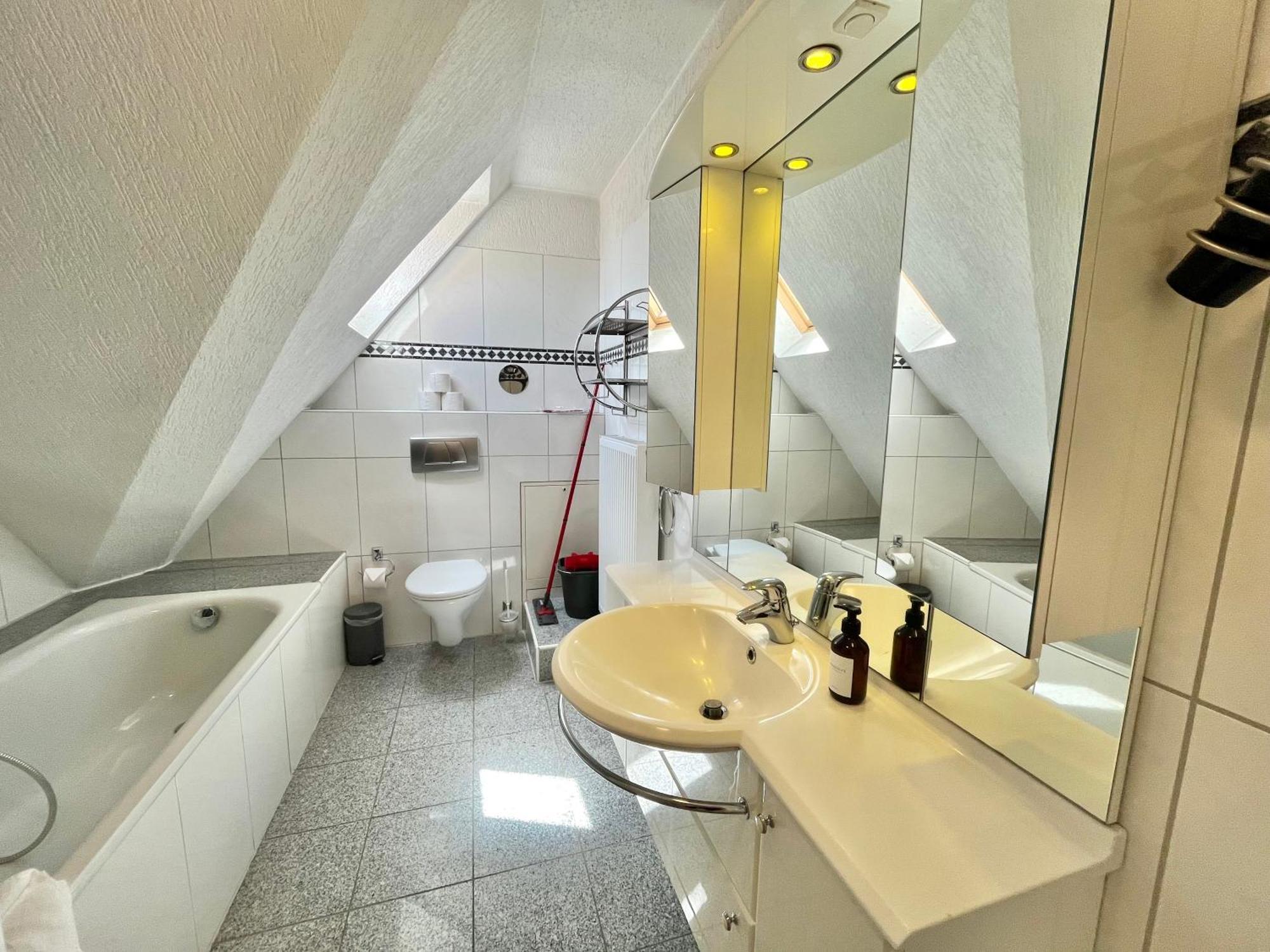 Guesthouse Bielefeld - Brake Exterior foto